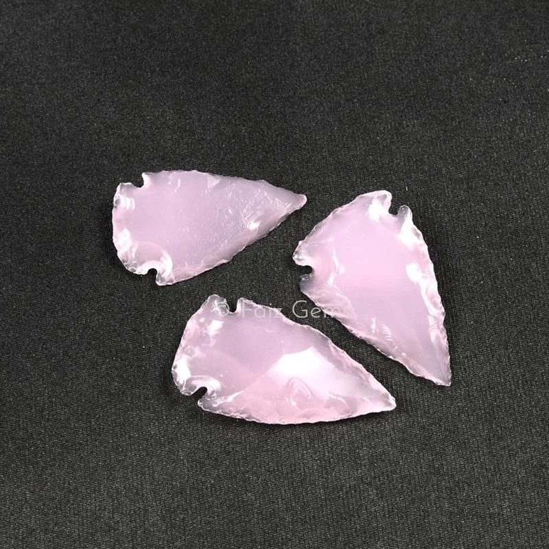 Rose Quartz Arrowheads Of Size 1-1.5 Inches
